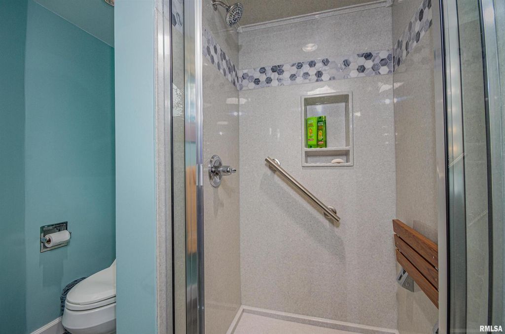 Image 56 of property listing at 1114 S Perrine Street, Centralia, IL 62801