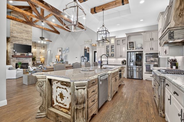 8517 Tuscan Way, Godley, TX 76044