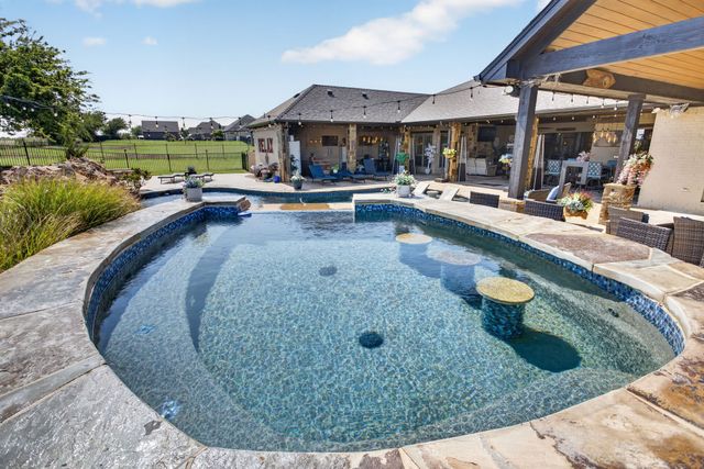 8517 Tuscan Way, Godley, TX 76044
