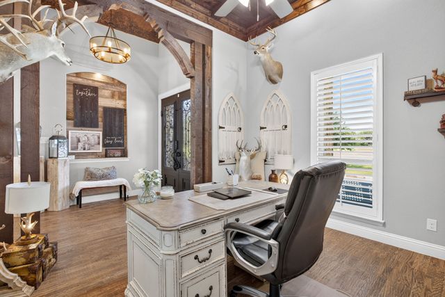 8517 Tuscan Way, Godley, TX 76044