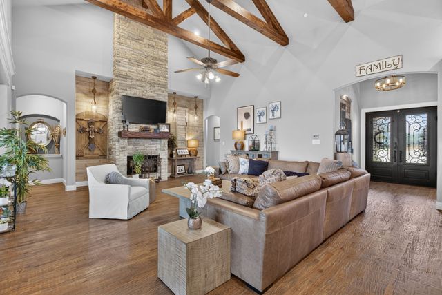 8517 Tuscan Way, Godley, TX 76044