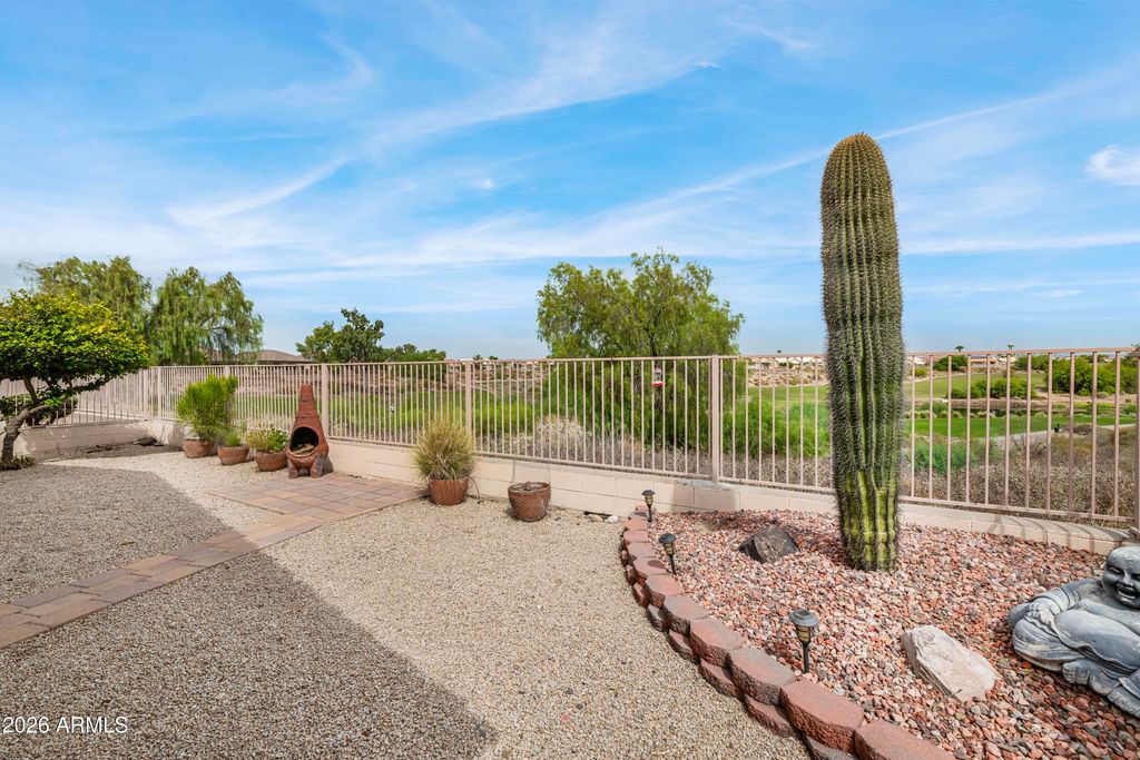 11564 W MULE DEER Court, Surprise, AZ 85378 — photo 4