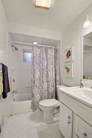 40518 William Drive, Clinton Township, MI 48038