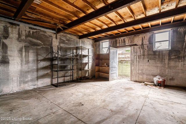 1432 S 6th St, Louisville, KY 40208