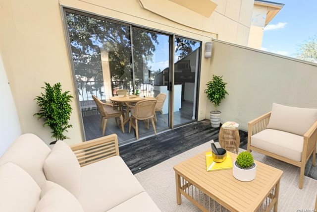 8642 Fredericksburg Rd Apt 703, San Antonio, TX 78240