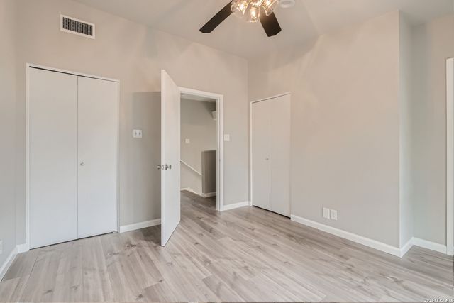 8642 Fredericksburg Rd Apt 703, San Antonio, TX 78240