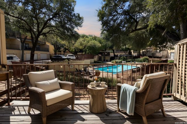 8642 Fredericksburg Rd Apt 703, San Antonio, TX 78240