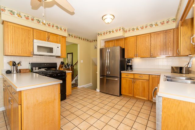 1101 N Millns Lane, Addison, IL 60101