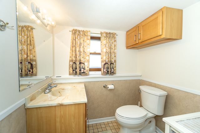 1101 N Millns Lane, Addison, IL 60101