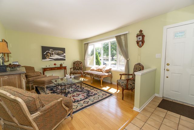 1101 N Millns Lane, Addison, IL 60101
