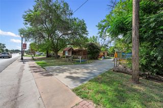 1409 Chestnut ST, Bastrop, TX 78602