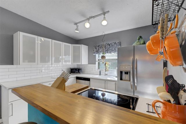 2011 HARVARD AVENUE, Bradenton, FL 34207