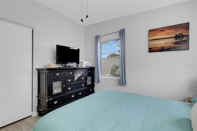 2011 HARVARD AVENUE, Bradenton, FL 34207