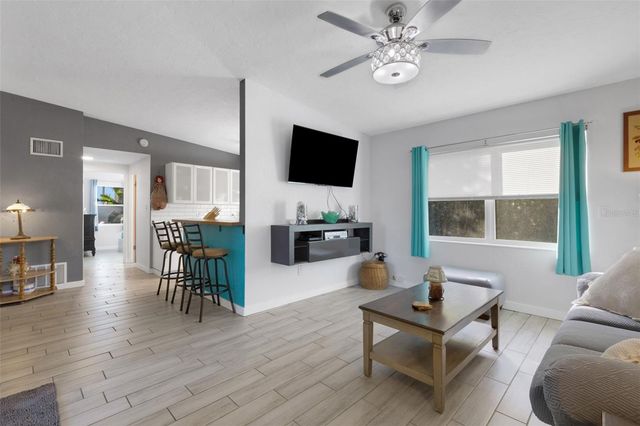 2011 HARVARD AVENUE, Bradenton, FL 34207