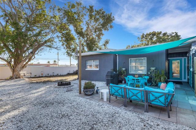 2011 HARVARD AVENUE, Bradenton, FL 34207