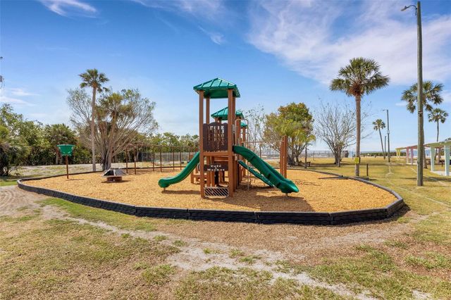 2011 HARVARD AVENUE, Bradenton, FL 34207