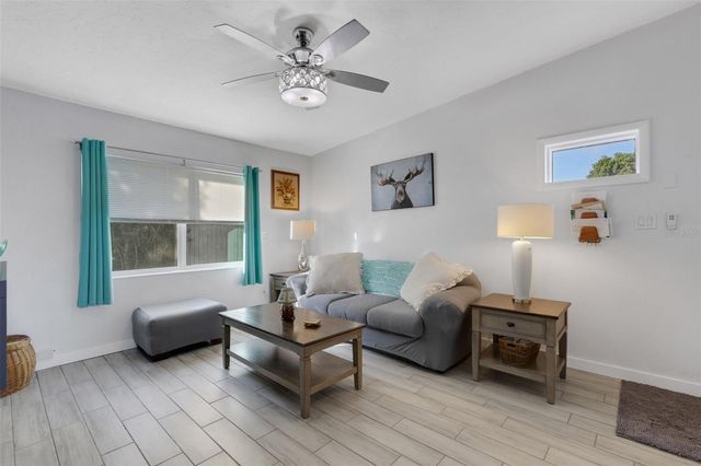 2011 HARVARD AVENUE, Bradenton, FL 34207