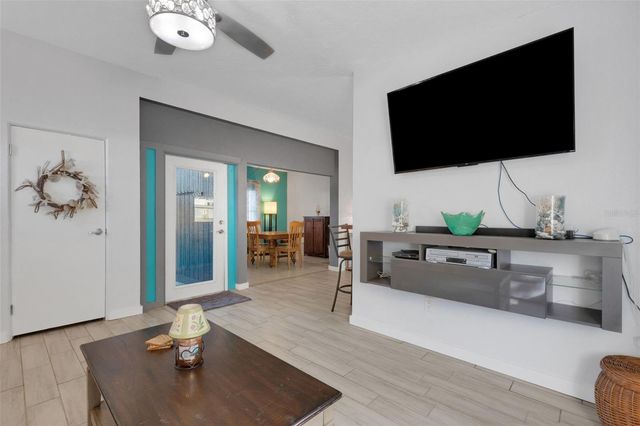 2011 HARVARD AVENUE, Bradenton, FL 34207