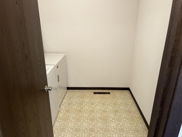 1027 Prairie Avenue, Hillsboro, WI 54634