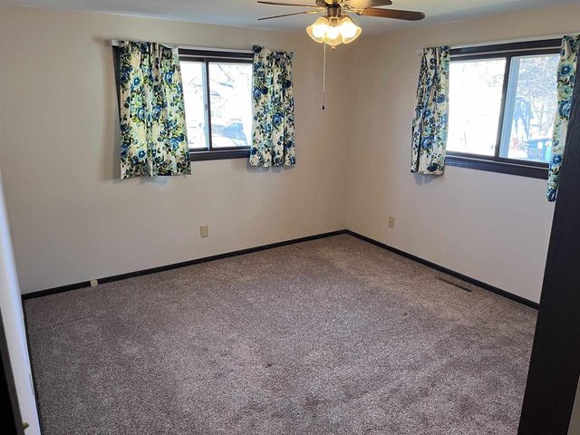 1027 Prairie Avenue, Hillsboro, WI 54634