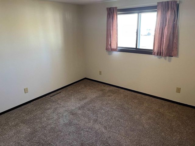 1027 Prairie Avenue, Hillsboro, WI 54634