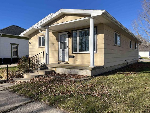 1027 Prairie Avenue, Hillsboro, WI 54634