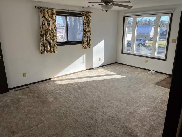 1027 Prairie Avenue, Hillsboro, WI 54634