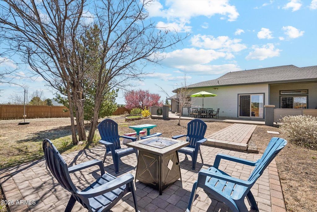 Image 35 of property listing at 8405 N REMINGTON Drive, Flagstaff, AZ 86004