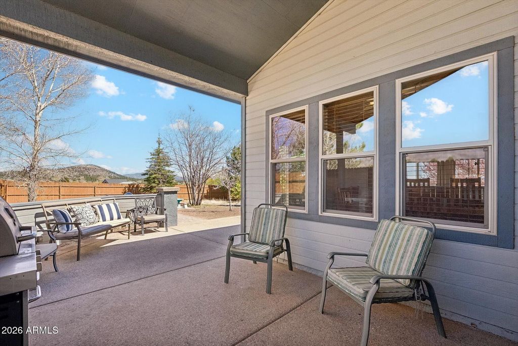 Image 37 of property listing at 8405 N REMINGTON Drive, Flagstaff, AZ 86004