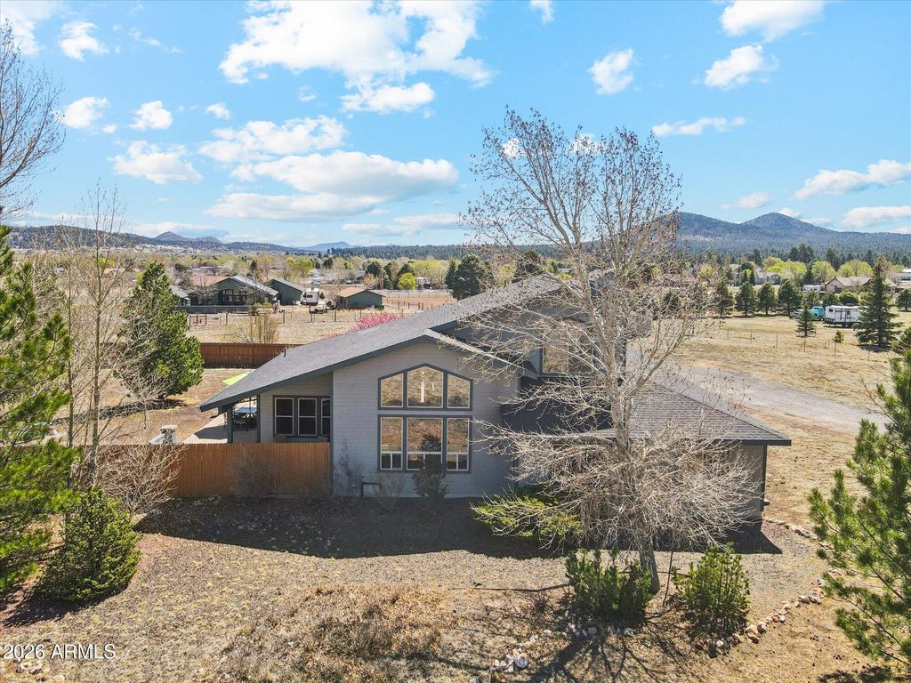 Image 46 of property listing at 8405 N REMINGTON Drive, Flagstaff, AZ 86004