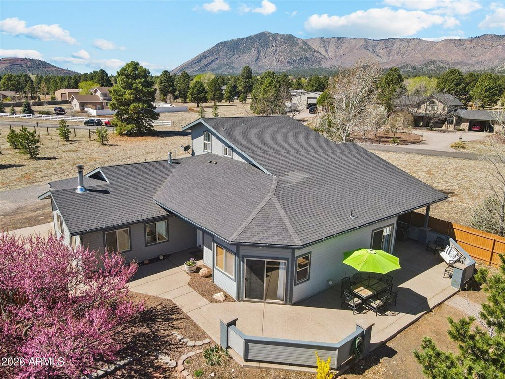 Image 47 of property listing at 8405 N REMINGTON Drive, Flagstaff, AZ 86004