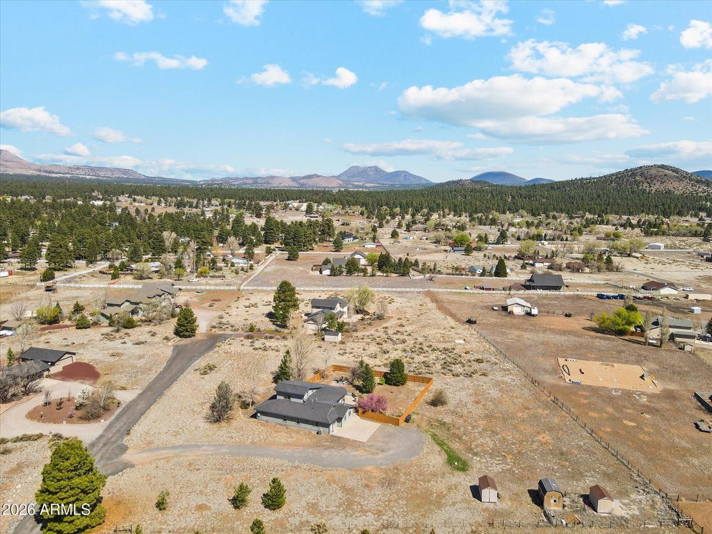 Image 52 of property listing at 8405 N REMINGTON Drive, Flagstaff, AZ 86004