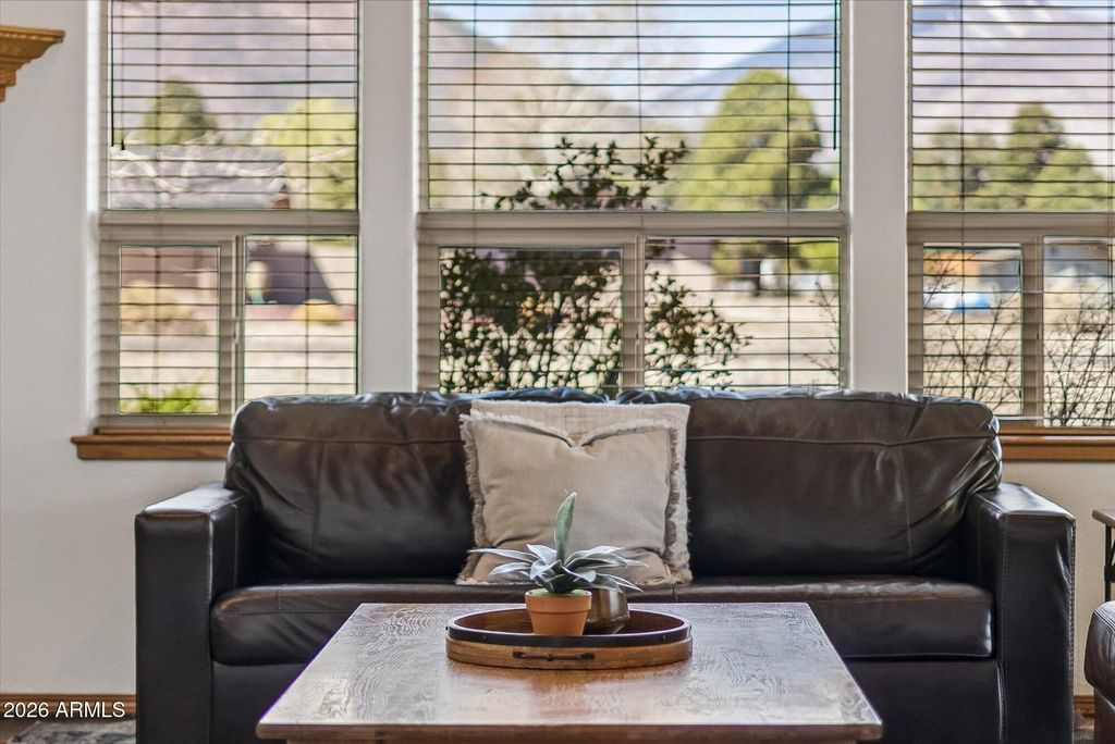 Image 7 of property listing at 8405 N REMINGTON Drive, Flagstaff, AZ 86004