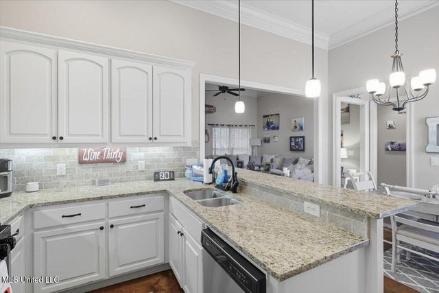 316 London Way, Pearl, MS 39208