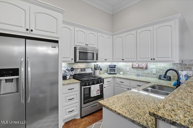 316 London Way, Pearl, MS 39208