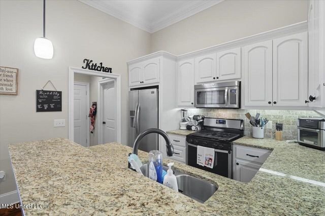 316 London Way, Pearl, MS 39208