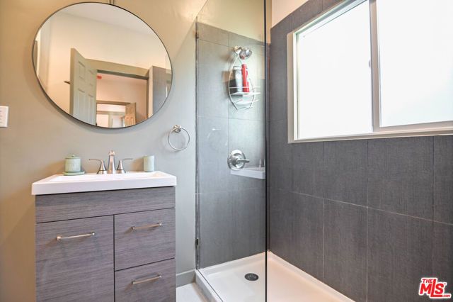 1600 N Kingsley Drive, Los Angeles, CA 90027