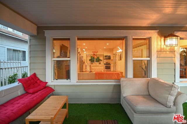 1600 N Kingsley Drive, Los Angeles, CA 90027