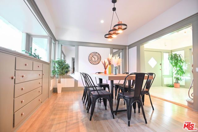 1600 N Kingsley Drive, Los Angeles, CA 90027