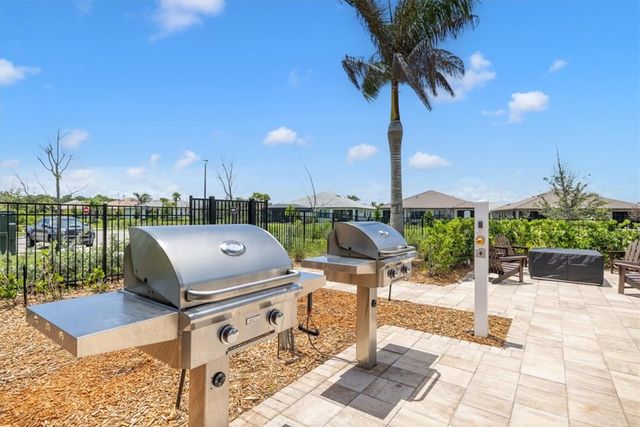 4092 Basket Oak Circle, Vero Beach, FL 32967