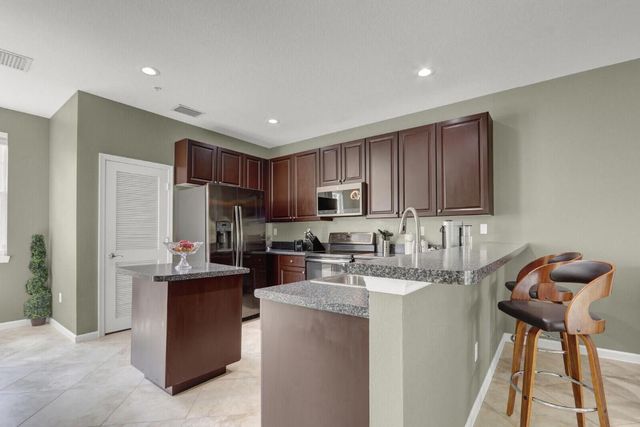 136 Regions Way, Jupiter, FL 33458