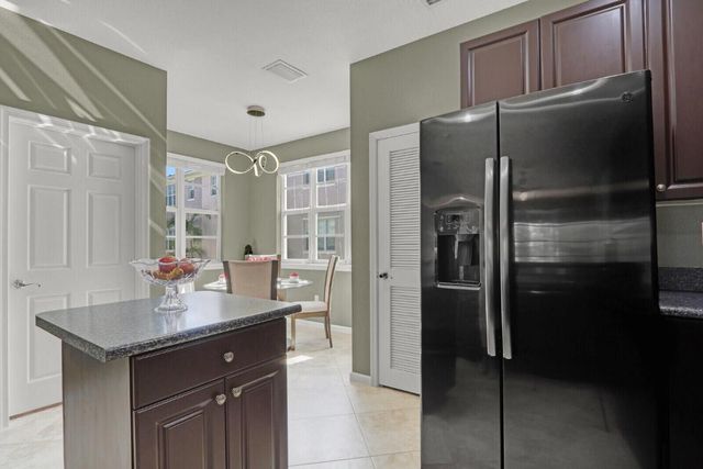 136 Regions Way, Jupiter, FL 33458