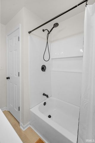 521 HOLLY Lane, Kokomo, IN 46902