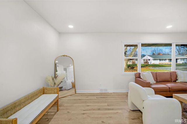 521 HOLLY Lane, Kokomo, IN 46902