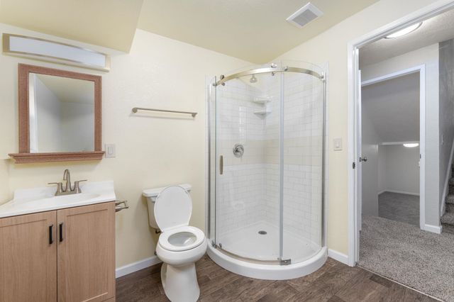 117 E Franklin Dr, Nine Mile Falls, WA 99026