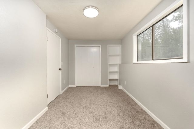 117 E Franklin Dr, Nine Mile Falls, WA 99026