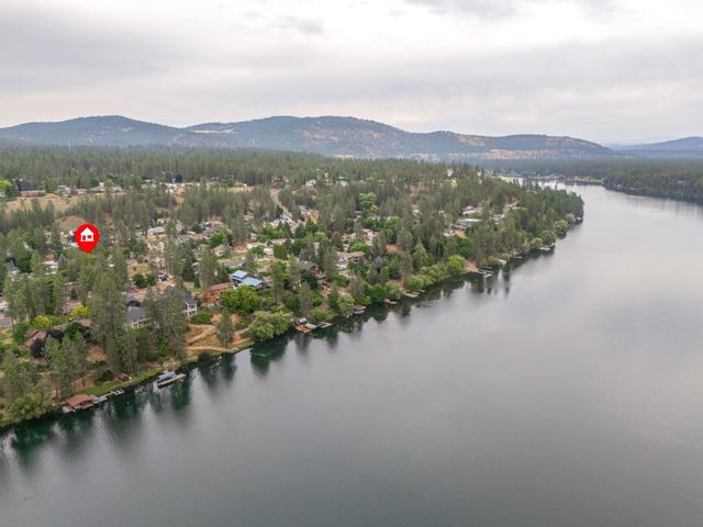 117 E Franklin Dr, Nine Mile Falls, WA 99026