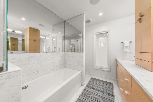 2127 S Helena St, Spokane, WA 99203