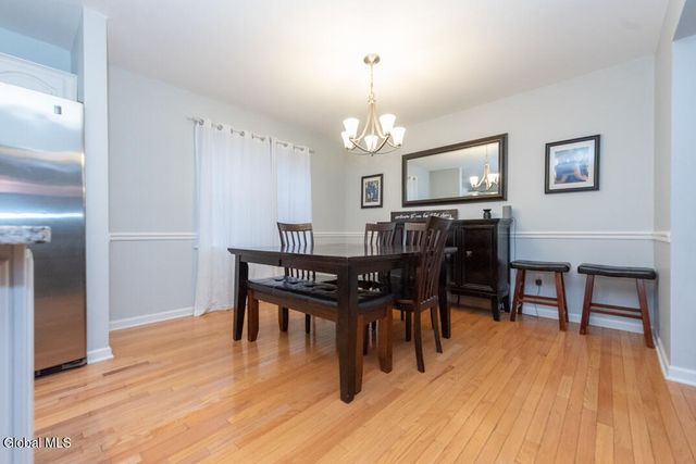 13 Indian Maiden Pass, Altamont, NY 12009