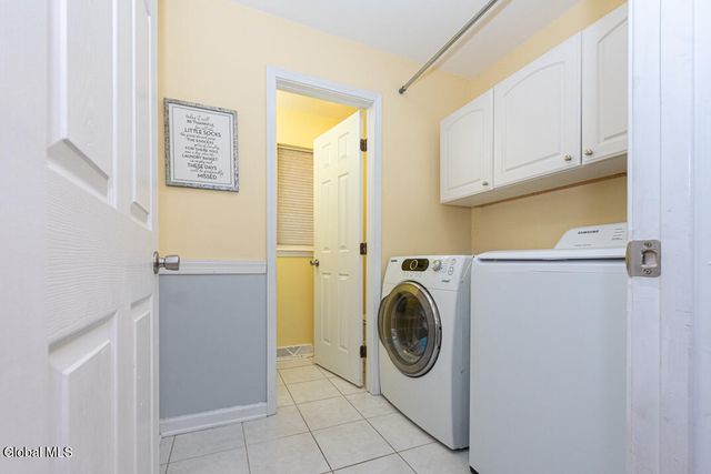 13 Indian Maiden Pass, Altamont, NY 12009